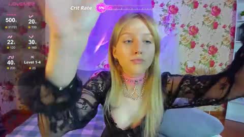 Snapshot of kisschristie__ chatting on October 29, 2025, 1:24 pm christie online show from October 29, 2025, 1:24 pm