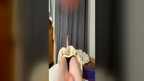 kisshuggxo online show from June 14, 2026, 12:08 am