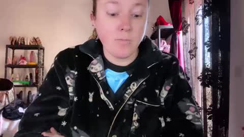 kissica online show from February 23, 2026, 2:36 pm