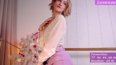 Snapshot of kisskiss_muah chatting on January 21, 2025, 5:20 pm Kate  online show from January 21, 2025, 5:20 pm