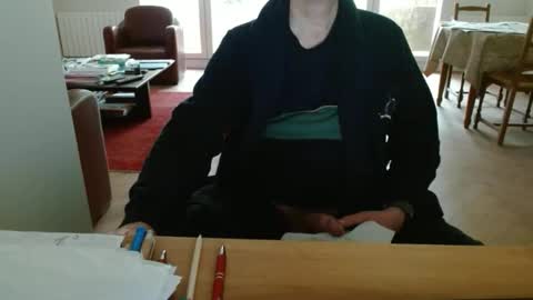 kisslog1 online show from April 11, 2026, 3:27 pm