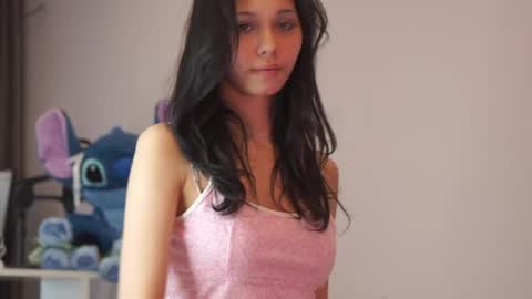 Snezhana online show from April 8, 2026, 1:33 pm