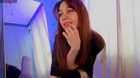 The sexy fox Kitsune online show from April 14, 2026, 6:19 am