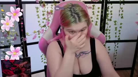 kitsune_little online show from April 15, 2026, 6:09 am