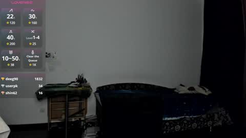 Snapshot of kitsunemoon chatting on December 13, 2024, 9:52 pm Kitsune online show from December 13, 2024, 9:52 pm