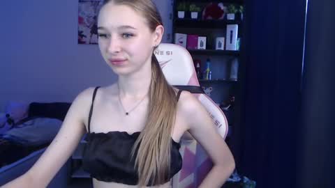 kitsuneyX online show from May 30, 2026, 12:30 am