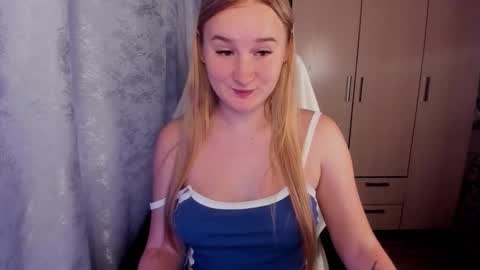 Snapshot of kitten_sun chatting on September 28, 2025, 2:06 am kitten_sun online show from September 28, 2025, 2:06 am