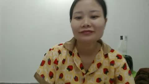 kitti_baby2x online show from April 4, 2026, 1:48 am