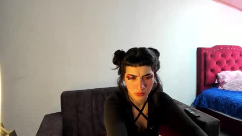 kitty__chs online show from September 25, 2025, 5:38 pm