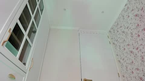 Snapshot of kitty__sophie chatting on May 27, 2026, 7:33 pm sophie online show from May 27, 2026, 7:33 pm
