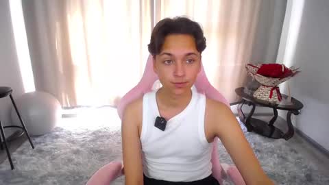 Andrew online show from September 12, 2025, 10:04 am