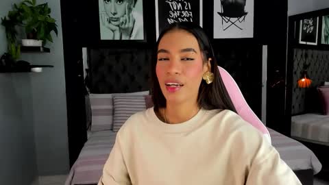 Snapshot of kitty_collins_ chatting on September 28, 2025, 10:09 am Kitty online show from September 28, 2025, 10:09 am