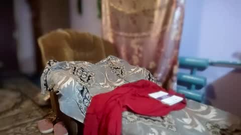 Kitti online show from January 6, 2026, 7:45 am