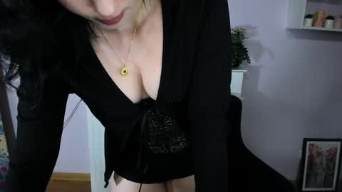 Denise online show from November 11, 2025, 10:21 pm