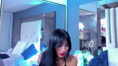 Snapshot of kitty_eliffe chatting on February 18, 2025, 1:43 am kitty online show from February 18, 2025, 1:43 am