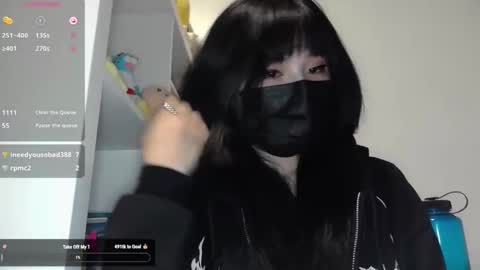 Snapshot of kitty_krush chatting on September 11, 2025, 2:33 am Kitty online show from September 11, 2025, 2:33 am