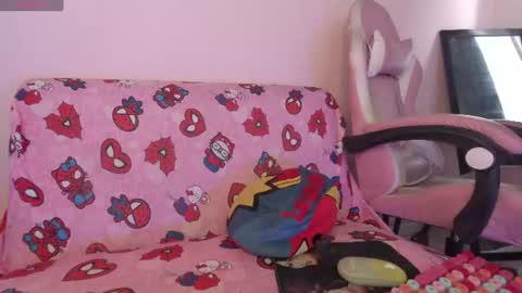 Snapshot of kitty_kryss chatting on June 30, 2026, 7:48 pm kitty_kryss online show from June 30, 2026, 7:48 pm