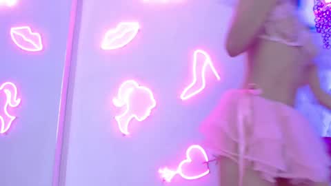 KITTY online show from October 2, 2025, 1:29 pm