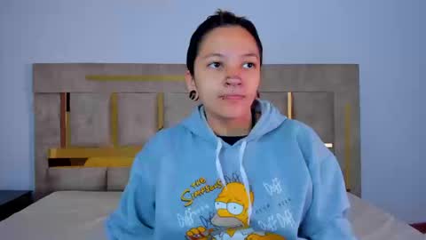 Snapshot of kitty_ravee chatting on September 10, 2025, 12:49 pm Kitty Rave online show from September 10, 2025, 12:49 pm