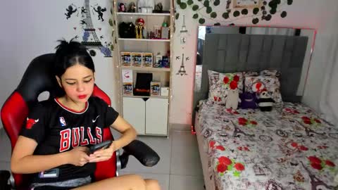 kitty_scoot online show from September 12, 2025, 1:06 am