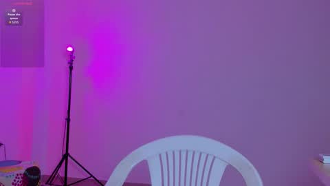 Snapshot of kitty_violet11 chatting on February 3, 2026, 9:09 pm kitty_violet11 online show from February 3, 2026, 9:09 pm