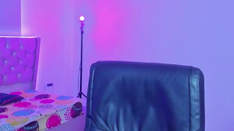 Snapshot of kitty_violet11 chatting on February 21, 2026, 9:38 pm kitty_violet11 online show from February 21, 2026, 9:38 pm