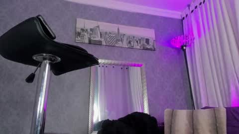 Kendall Saray   online show from February 17, 2025, 9:24 am