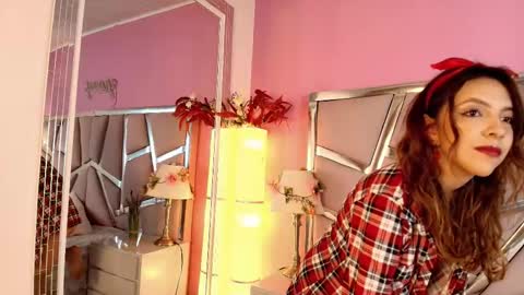 Snapshot of kittybloom_ chatting on November 11, 2025, 1:00 pm Kitty online show from November 11, 2025, 1:00 pm