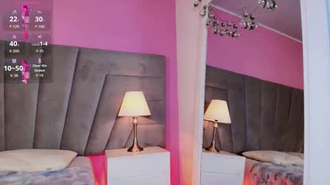 Snapshot of kittybloom_ chatting on November 25, 2025, 12:38 pm Kitty online show from November 25, 2025, 12:38 pm