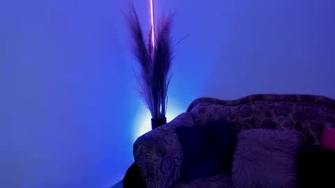 Jenn online show from January 14, 2025, 8:48 pm