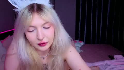 kittykendall online show from April 18, 2026, 7:58 pm