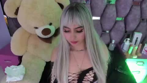 Snapshot of kittylovely__ chatting on March 8, 2025, 12:11 am kittylovely online show from March 8, 2025, 12:11 am