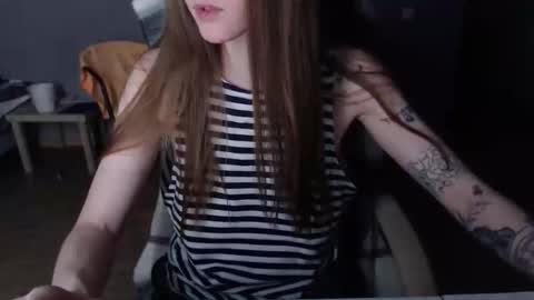 KittyloveMoon online show from April 26, 2026, 9:12 pm