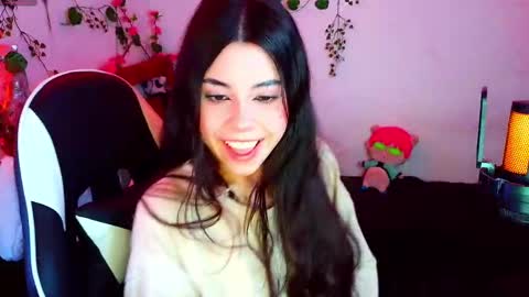 Kittyuwu  online show from September 15, 2025, 1:05 am