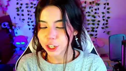 Kittyuwu  online show from November 21, 2025, 7:45 pm