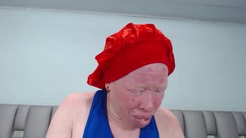 Snapshot of kittywhiteass chatting on September 21, 2025, 6:48 am kittywhiteass online show from September 21, 2025, 6:48 am