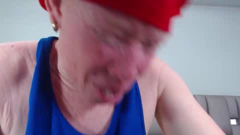 Snapshot of kittywhiteass chatting on September 21, 2025, 7:59 pm kittywhiteass online show from September 21, 2025, 7:59 pm