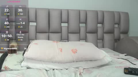 Snapshot of kittywhiteass chatting on October 10, 2025, 11:09 am kittywhiteass online show from October 10, 2025, 11:09 am