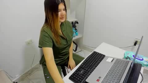 kity021 online show from May 14, 2026, 1:18 pm