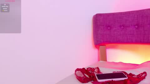 Kitty Hill online show from December 2, 2025, 5:13 am