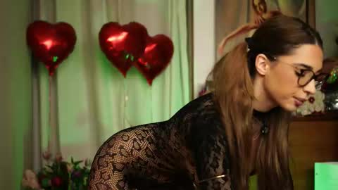 Erika online show from February 20, 2026, 9:04 pm