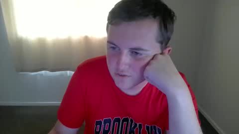 kiwi_twink21 online show from March 5, 2026, 11:01 pm