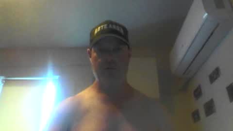 kiwiguy19773 online show from December 15, 2024, 11:53 pm