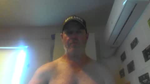 kiwiguy19773 online show from March 2, 2025, 3:24 am