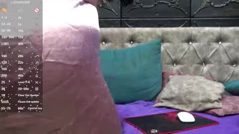 Klara online show from February 12, 2026, 4:02 pm