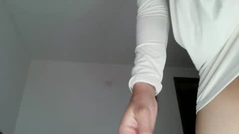 klariiz09 online show from May 17, 2026, 9:22 pm