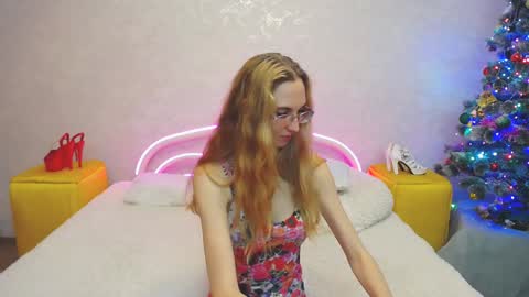 Snapshot of klaryevans chatting on December 30, 2024, 4:19 pm Klary online show from December 30, 2024, 4:19 pm