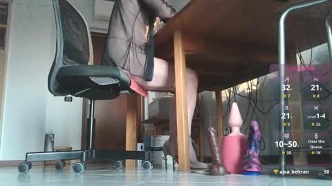 Klaudia online show from November 23, 2025, 6:35 am