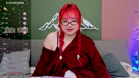 Snapshot of klee_love chatting on October 15, 2025, 5:18 am Klee online show from October 15, 2025, 5:18 am