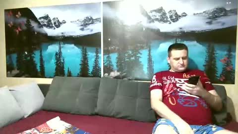 Kleosnow online show from November 11, 2025, 9:31 am